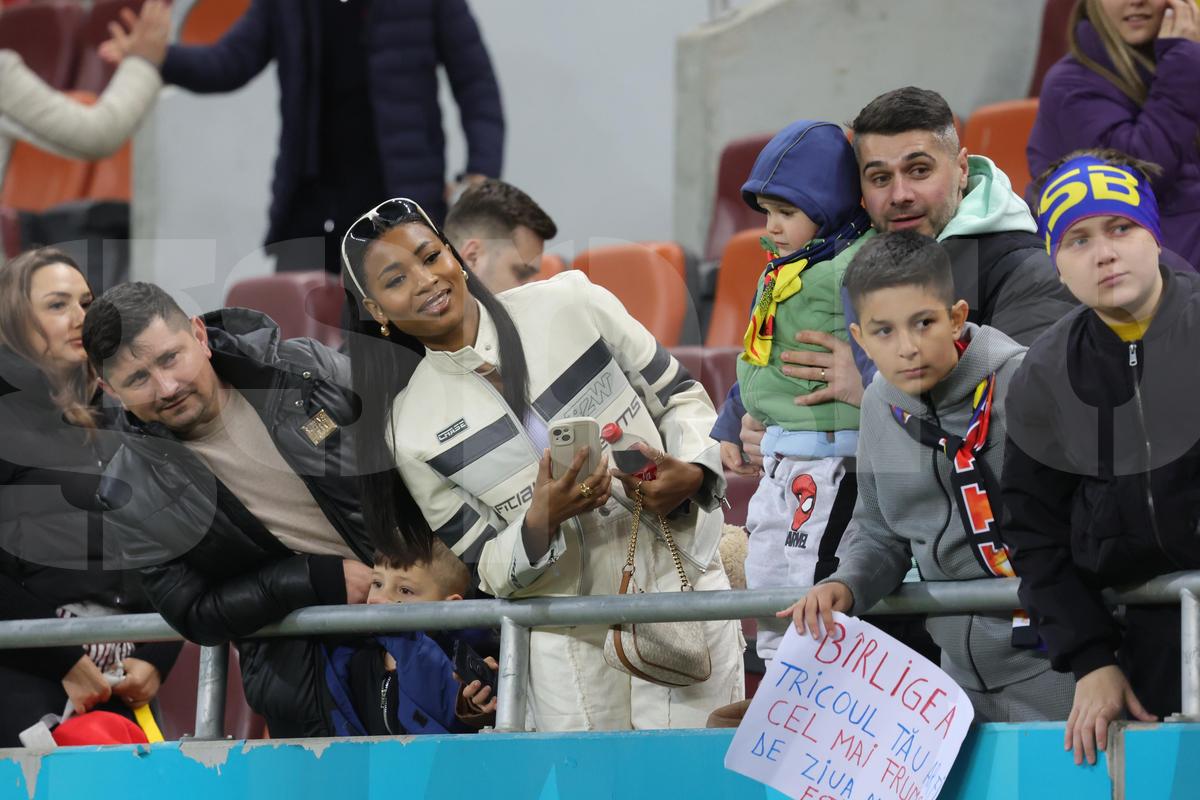 Siyabonga Ngezana, surprins de un copil după FCSB - U Cluj! Cadoul a ajuns în brațele partenerei