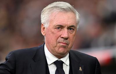 Mesajul de forță al lui Carlo Ancelotti » „Niciodată nu folosesc mâna dreaptă. Dacă asta vreți, căutați pe altcineva!”