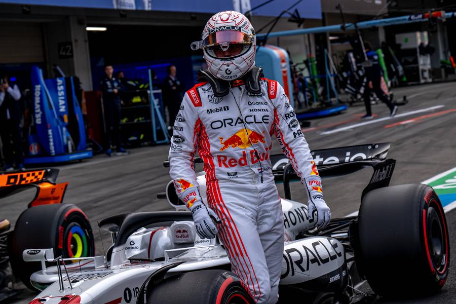 Max Verstappen. FOTO: Imago Max Verstappen e vânat și de McLaren, și de Alpine! Ultimele știri înaintea cursei de Formula 1 din Arabia Saudită