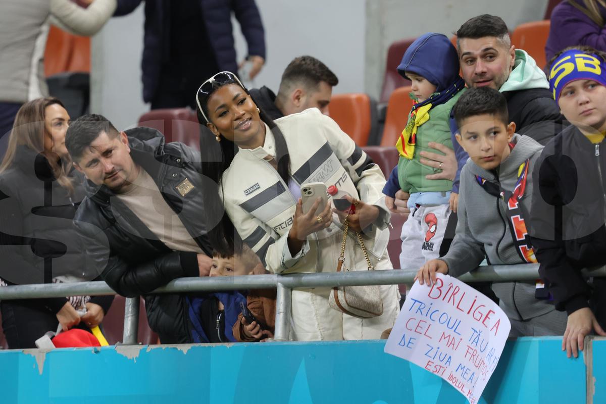 Siyabonga Ngezana, surprins de un copil după FCSB - U Cluj! Cadoul a ajuns în brațele partenerei