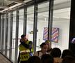 Jucătoarele au venit la suporteri, au luat copiii în brațe, au dat autografe / foto: GSP