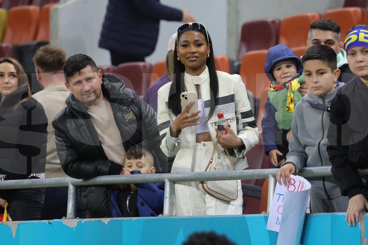 Siyabonga Ngezana, surprins de un copil după FCSB - U Cluj! Cadoul a ajuns în brațele partenerei