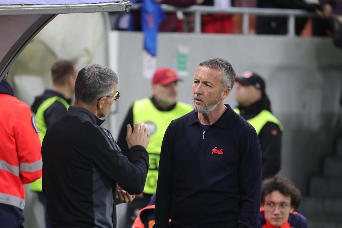 Imagini de la încălzire, înainte de FCSB - U Cluj / foto: Ionuț Iordache (GSP)