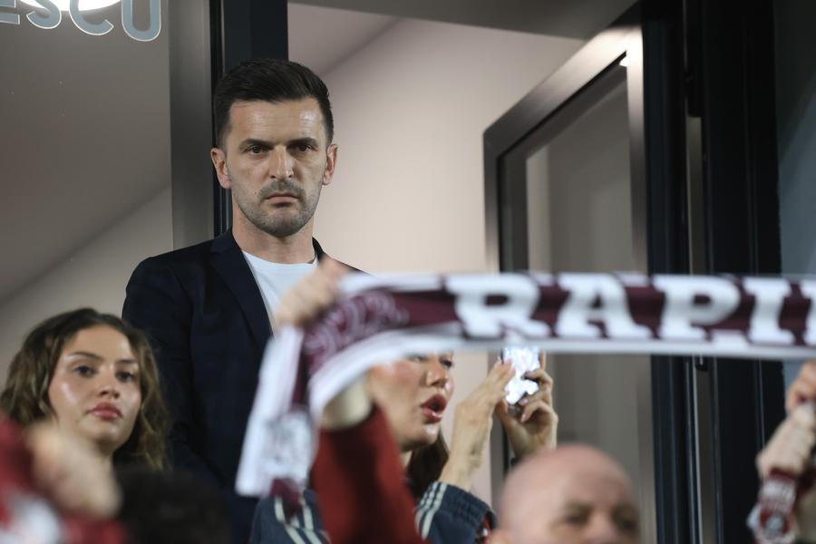 Marius Bilașco, primul meci la Rapid // foto: Ionuț Iordache (GSP) 8 detalii de la Rapid - U Cluj » Scandări împotriva Legii 4, gest special pentru Mircea Lucescu + noul „transfer” la primul meci