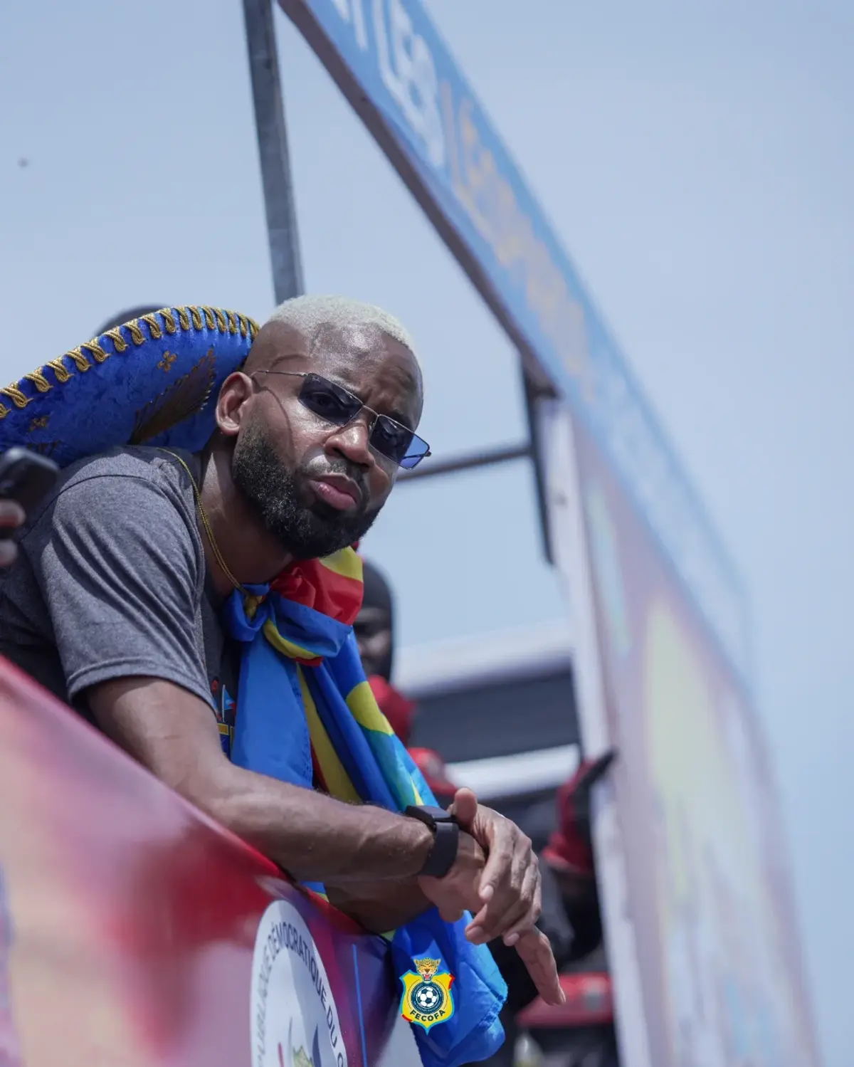 La 5 zile după calificarea la Mondial, jucătorii încă sărbătoresc cu zeci de mii de oameni pe străzi! Plângere oficială la FIFA: „Federația i-a blocat acolo!”