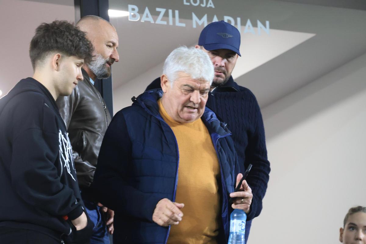 Rapid - U Cluj, imagini de pe teren și din loji