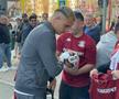 8 detalii de la Rapid - U Cluj » Scandări împotriva Legii 4, gest special pentru Mircea Lucescu + noul „transfer” la primul meci
