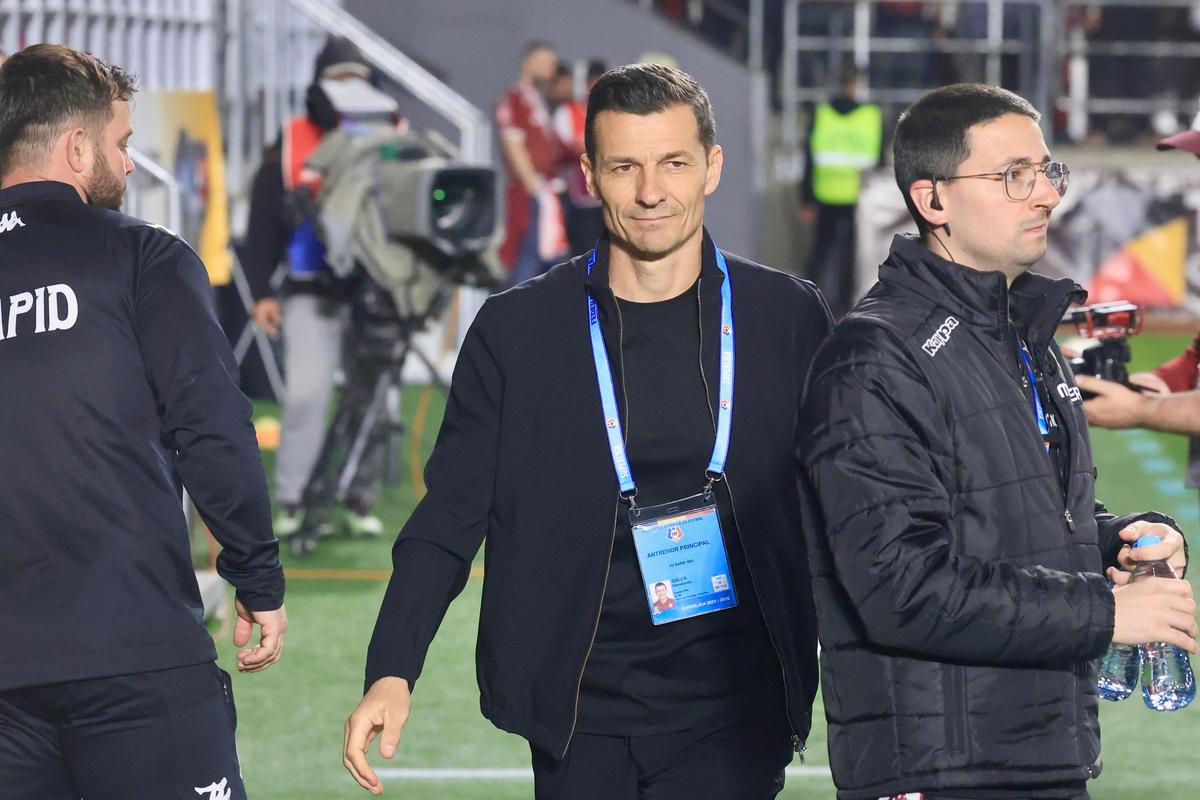 Rapid - U Cluj, imagini de pe teren și din loji
