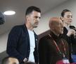 Directorul sportiv Mauro Pederzoli, avându-l alături pe cel care-l va succeda din vară, Marius Bilașco // foto: Ionuț Iordache (GSP)