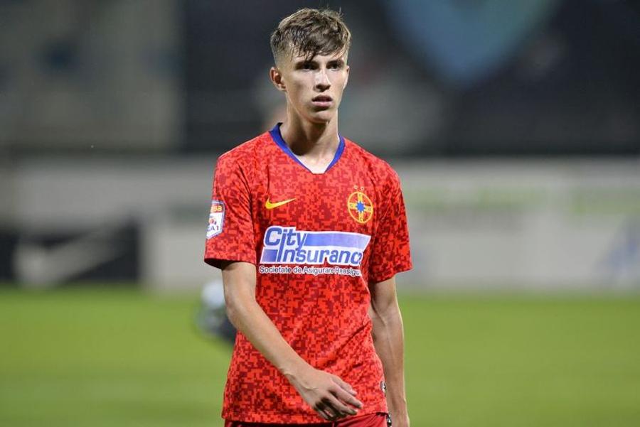 3 goluri și 4 pase decisive a reușit Octavian Popescu pentru FCSB în acest sezon „E momentul ca Tănase să plece!” » FCSB are înlocuitor: „Un fotbalist de națională, încântător”