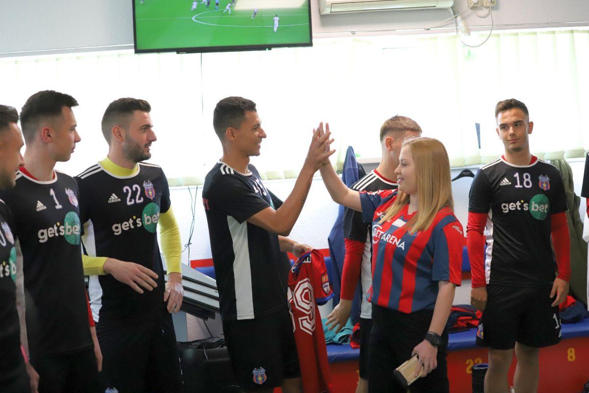 Studenta-ultras care salvează vieți » A sărit din Peluza Sud pentru a-i acorda primul ajutor fotbalistului prăbușit în Ghencea: „Deja îmi pusesem în minte să mă apuc de resuscitare”