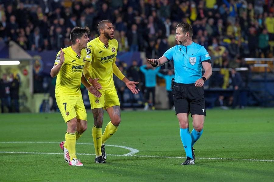 Danny Makkelie (foto: Imago) Nu l-au tras de mânecă!