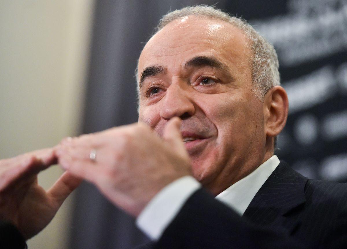 Război în Ucraina, ziua 71 » Kasparov spune ce mare lider al Europei ar fi fost mână în mână cu Vladimir Putin: „Are responsabilitate directă pentru agresivitatea lui!”