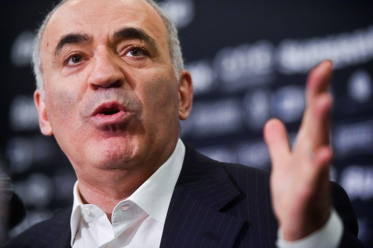 Război în Ucraina, ziua 71 » Kasparov spune ce mare lider al Europei ar fi fost mână în mână cu Vladimir Putin: „Are responsabilitate directă pentru agresivitatea lui!”