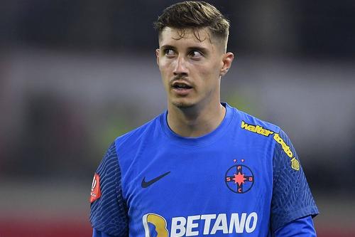 Claudiu Drăgan (44 de ani), oficial al celor de la UTA, a vorbit despre evoluțiile lui David Miculescu (22) la FCSB. În primul an în Capitală, extrema dreaptă nu se ridică la nivelul așteptărilor.