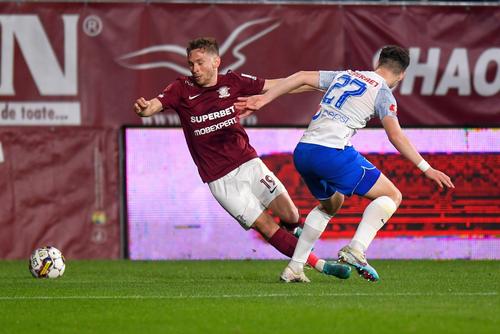 Răzvan Onea în duel cu Andrei Borza (foto: Raed Krishan/GSP)