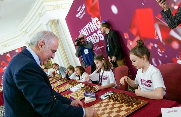 START în Superbet Chess Classic la București! Garry Kasparov: „Când ajung în România, mă gândesc la două performanțe”