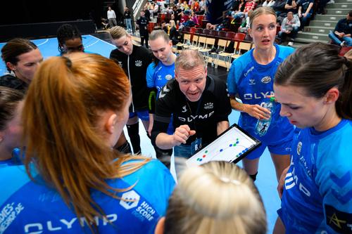 Bietigheim, campioana Germaniei, va fi prezența surpriză din Final Four-ul Ligii Campionilor la handbal feminin. Nemțoaicele au reușit să apere avantajul din turul cu Odense, câștigat 30-26. Au pierdut astăzi, în Danemarca, scor 30-32.
