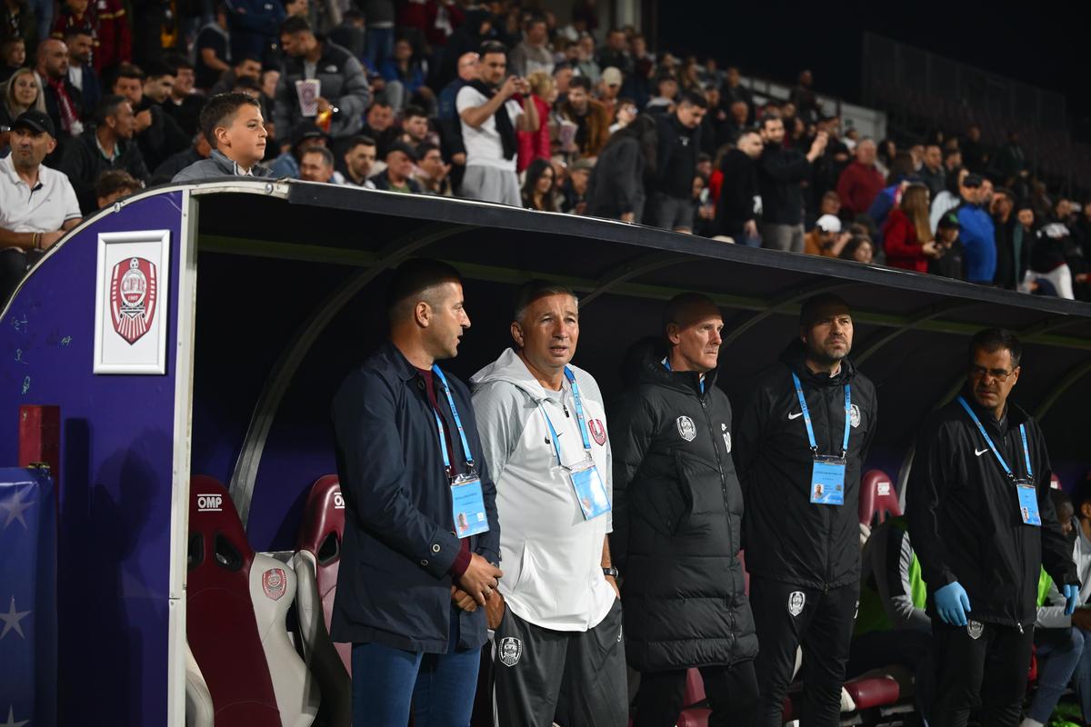 CFR Cluj - Rapid 3-2 » Otele, Sava și geaca-talisman. Dan Petrescu a câștigat norocos 3 puncte imense la revenirea în Gruia