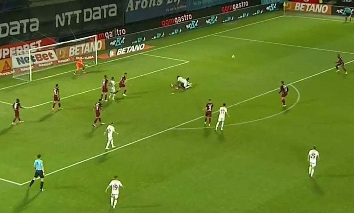 Au cerut penalty chiar în finalul reprizei din CFR Cluj - Rapid » Primul verdict al expertului în arbitraj