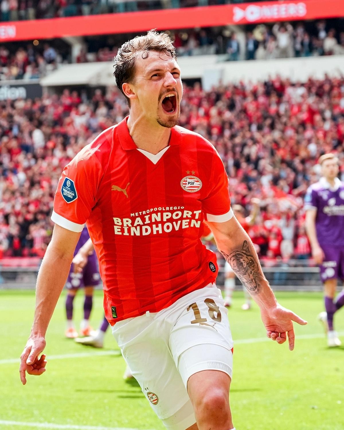 Au invadat străzile orașului! PSV Eindhoven a învins-o pe Sparta Rotterdam și este campioană în Olanda