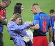 Antonia Salanta și Daniel Bîrligea, după FCSB - Dinamo 3-1, de pe Arena Națională. Foto: Ionuț Iordache (GSP.RO)