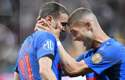 După faptă și răsplată! Doi jucători de la FCSB primesc mărire de salariu: „Nu e corect”