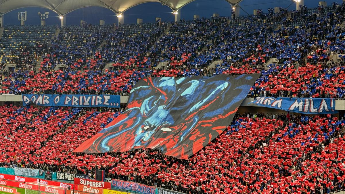 Spectacol în roșu și albastru! Galeria FCSB, superioară în duelul peluzelor: scenografia afișată în derby + dinamoviștii au răspuns cu un citat din Elisabeta Rizea