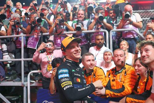 Cu victoria în Marele Premiu de la Miami, Oscar Piastri a devenit primul pilot care reușește trei victorii consecutive într-un singur sezon de Formula 1 cu McLaren, de la triplul campion mondial Ayrton Senna încoace/ FOTO: Guliver/GettyImages