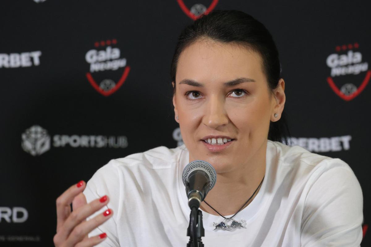 Cristina Neagu, conferință despre meciul de retragere. Foto: Ionuţ Iordache (GSP)
