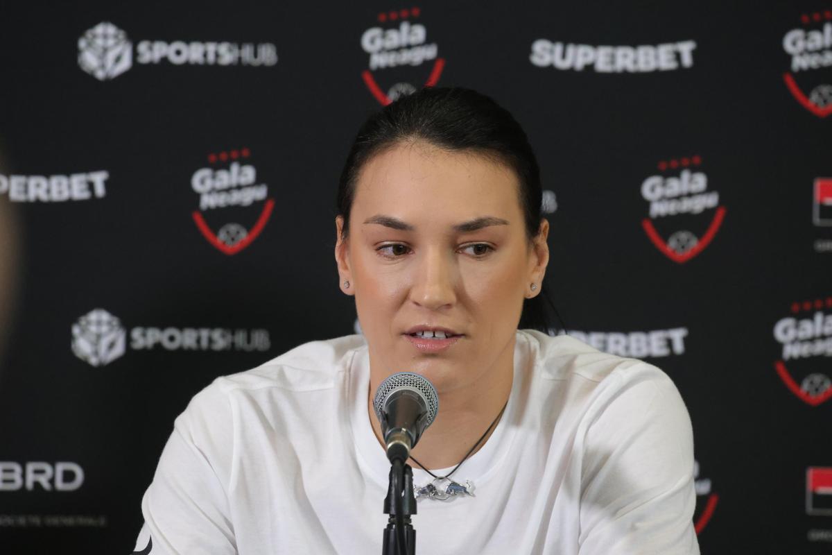Cristina Neagu, conferință despre meciul de retragere. Foto: Ionuţ Iordache (GSP)