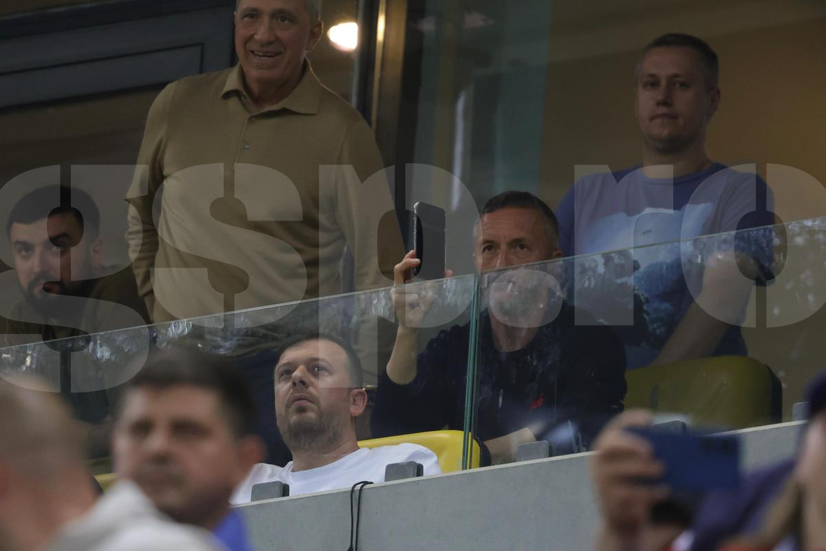 MM Stoica s-a luat de Caparco și Balaj după victoria cu Dinamo: „Așa e când te faci că muncești pe la emisiuni, dar stai acasă să mănânci ouă când echipa ta joacă meci de titlu”