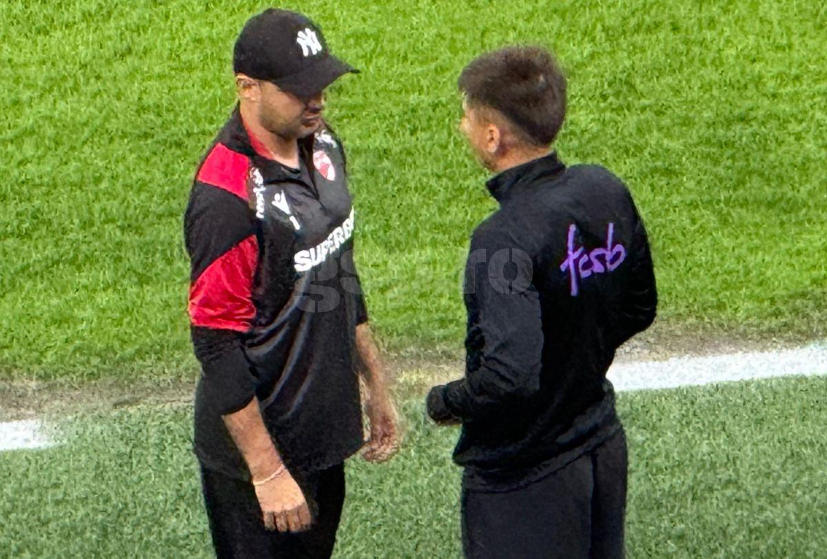 Alexandru Musi, la șuetă cu dinamoviștii, înaintea derby-ului de pe Arena Națională