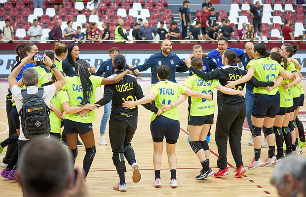 Corona Brașov, surpriza campionatului » E aproape să se claseze pe locul 2 în „Liga Florilor” și va juca în Liga Campionilor