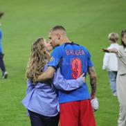 Antonia Salanta și Daniel Bîrligea, după FCSB - Dinamo 3-1, de pe Arena Națională. Foto: Ionuț Iordache (GSP.RO)