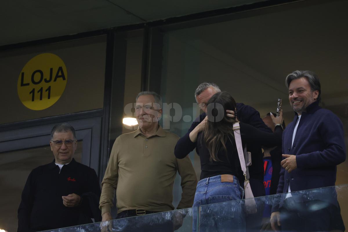MM Stoica arată degetul mijlociu la finalul derby-ului FCSB - Dinamo