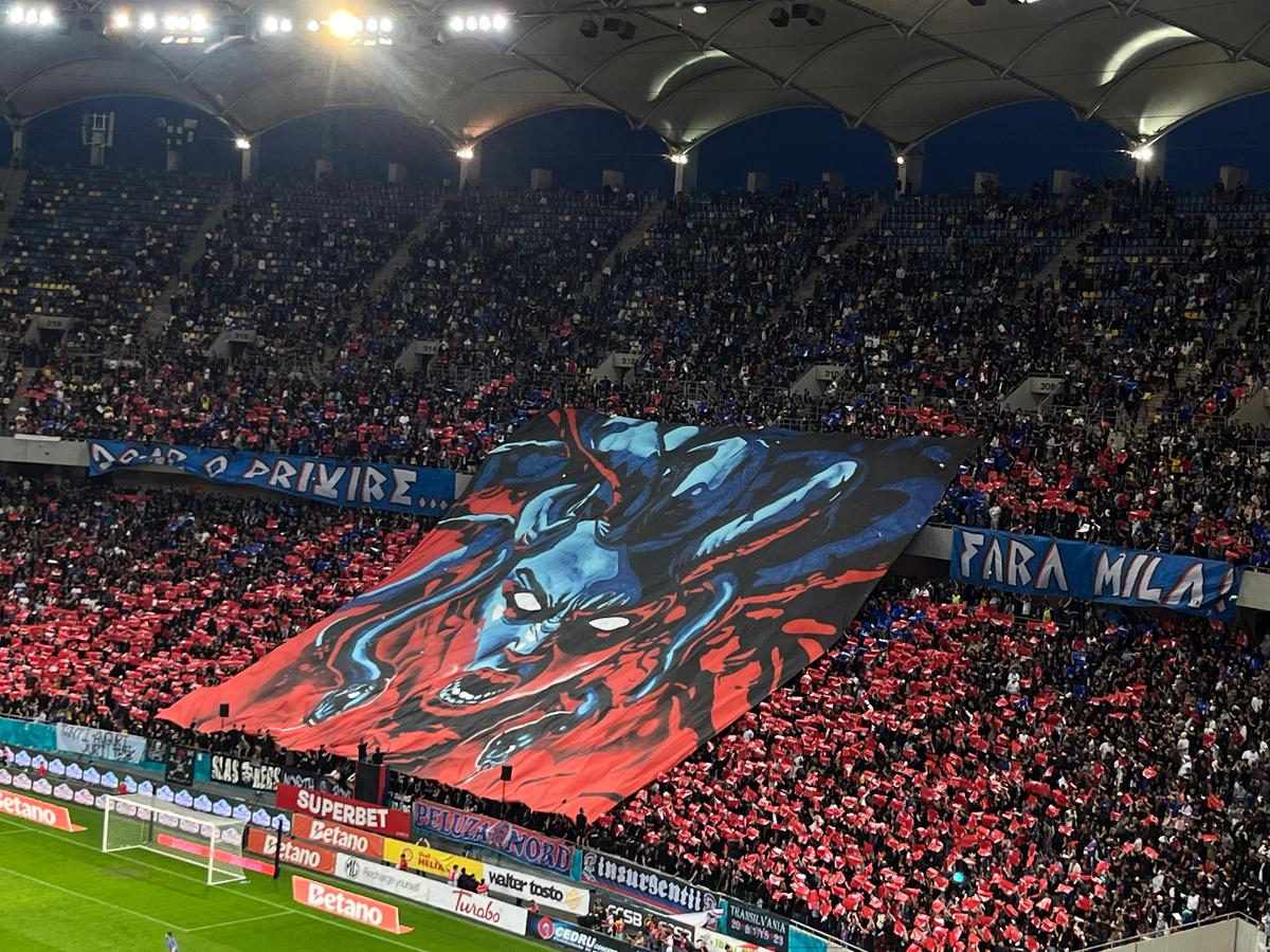 Spectacol în roșu și albastru! Galeria FCSB, superioară în duelul peluzelor: scenografia afișată în derby + dinamoviștii au răspuns cu un citat din Elisabeta Rizea