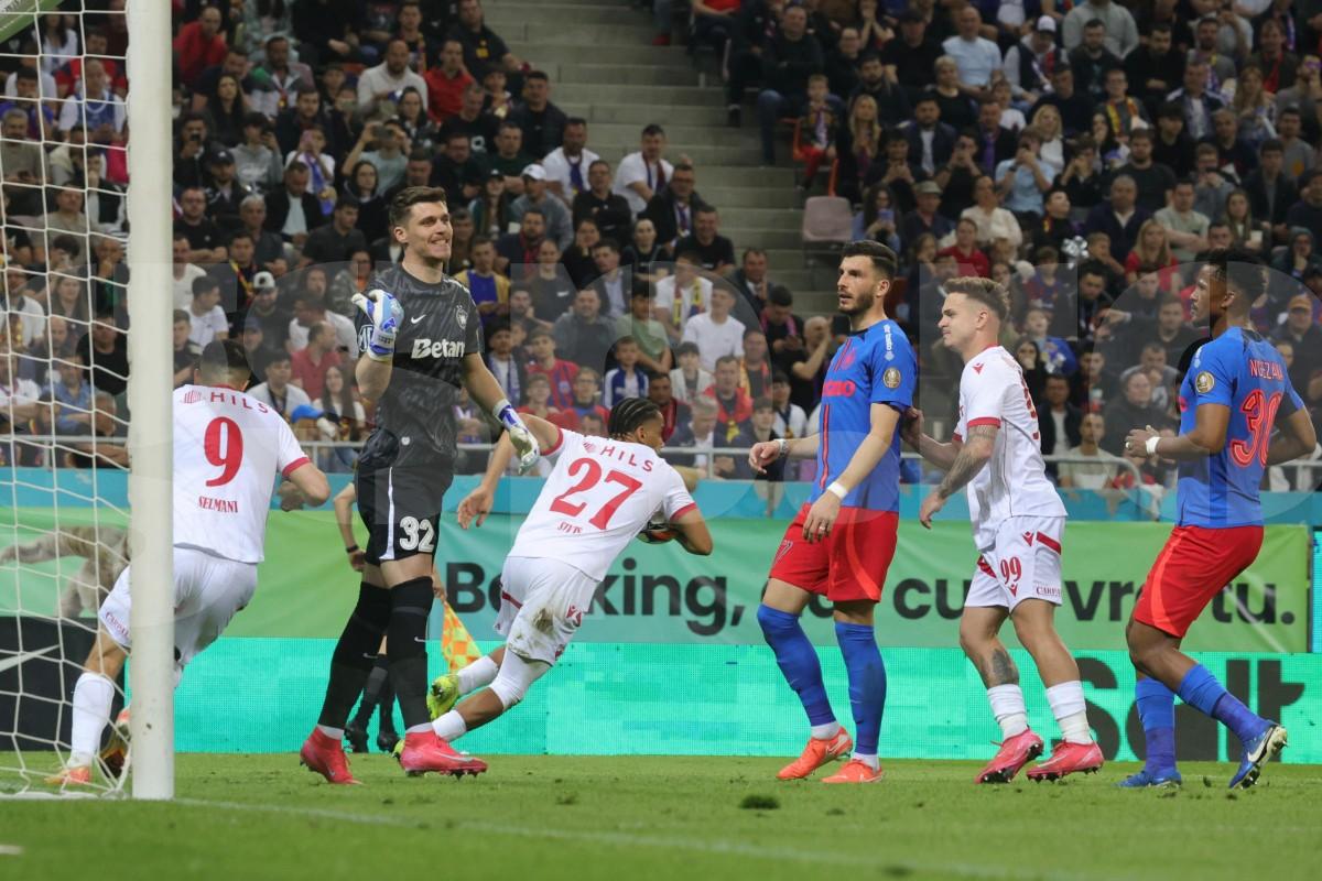 Cătălin Cîrjan nu digeră eșecul cu FCSB: „Nu putem arăta în halul ăsta! Asta a fost cheia”