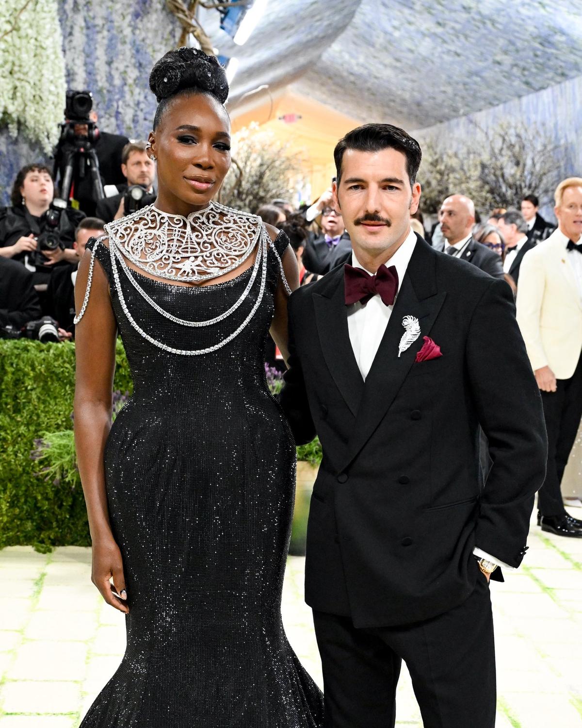 Lindsey Vonn, strălucitoare la Met Gala. Venus Williams, cu trofeul la gât. Dar nimeni nu era pregătit pentru costumația lui Osaka!