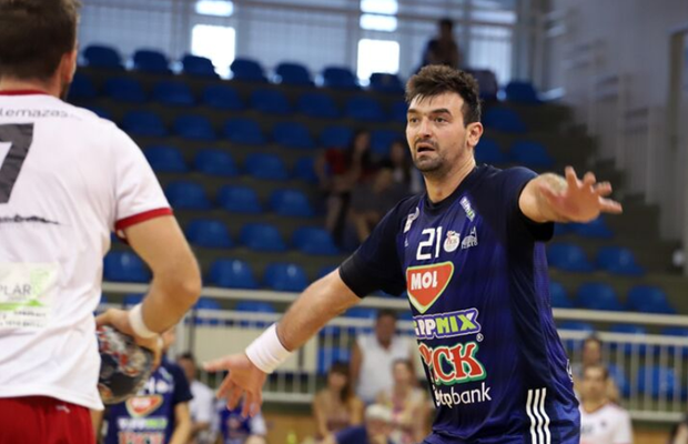 Transfer din Liga Campionilor! „Uriașul” Alen Blazevic a semnat cu HCDS Constanța