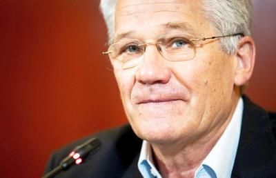 Boloni o spune răspicat: „Un minister nu ar trebui să aibă echipă profesionistă” + „Este greu să simpatizez cu FCSB”