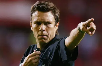 Urs Meier, „prietenul” românilor, îl atacă dur pe Mourinho: „E un piroman, declanșează incendii în fotbal. Ar trebui suspendat cel puțin un an!”