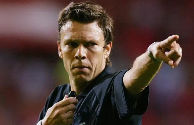 Urs Meier, „prietenul” românilor, îl atacă dur pe Mourinho: „E un piroman, declanșează incendii în fotbal. Ar trebui suspendat cel puțin un an!”