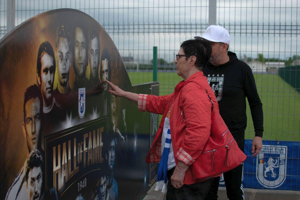 Momente emoționante cu văduva lui Petre Deselnicu, legendarul fotbalist al Craiovei » „Puiul meu, iubirea mea!”