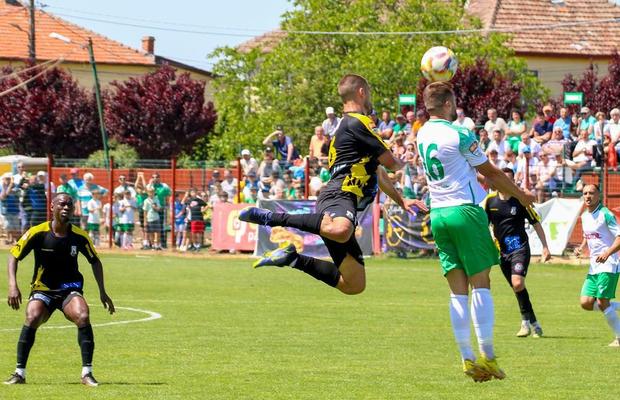 După venirea turcilor la Petrolul, italienii preiau o altă echipă de tradiție din România