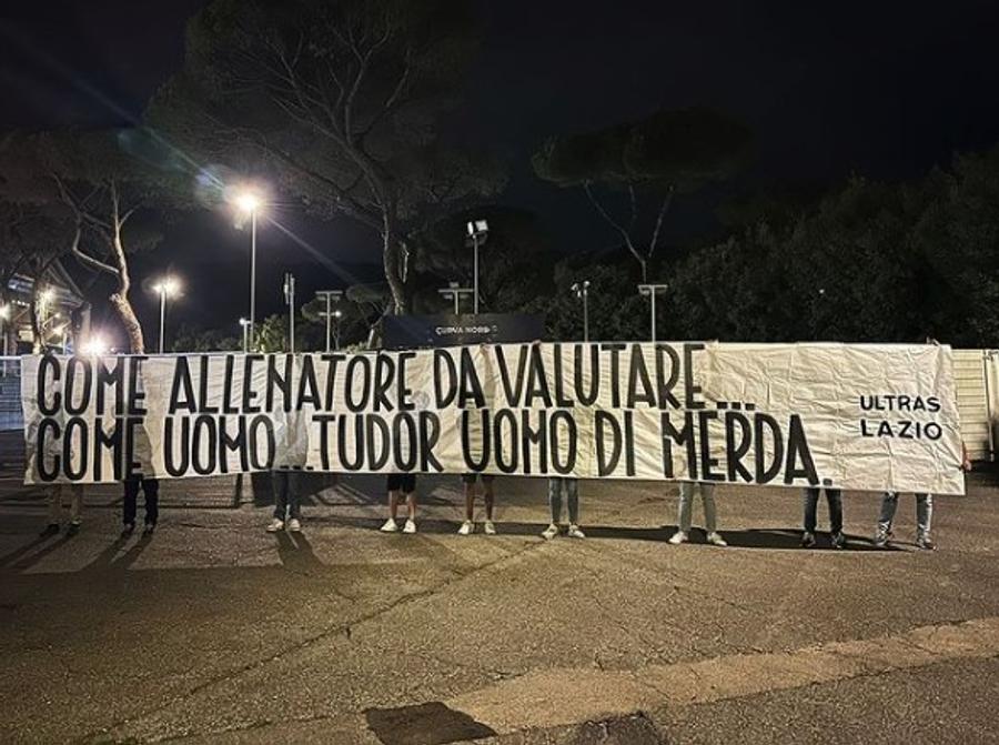 Încă o echipă din Serie A, fără antrenor. Ultrașii l-au alungat: „Ca antrenor de evaluat, ca om ești de rahat!”