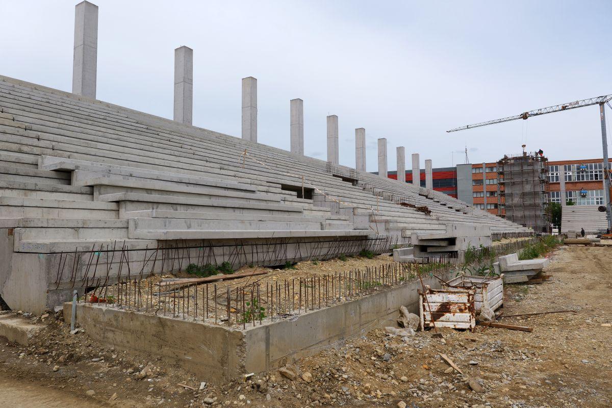 Austeritate? Nu și aici! Gazeta a intrat pe șantierul stadionului din România unde lucrările avansează într-un ritm-fulger: „Am trecut de jumătate”