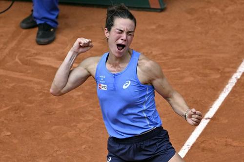 Lois Boisson, după calificarea în „sferturi” la Roland Garros Foto: Imago Images