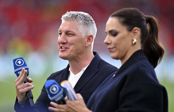 Bastian Schweinsteiger s-a afișat cu noua iubită la Spania - Franța » Cu cine a înlocuit-o pe Ana Ivanovic