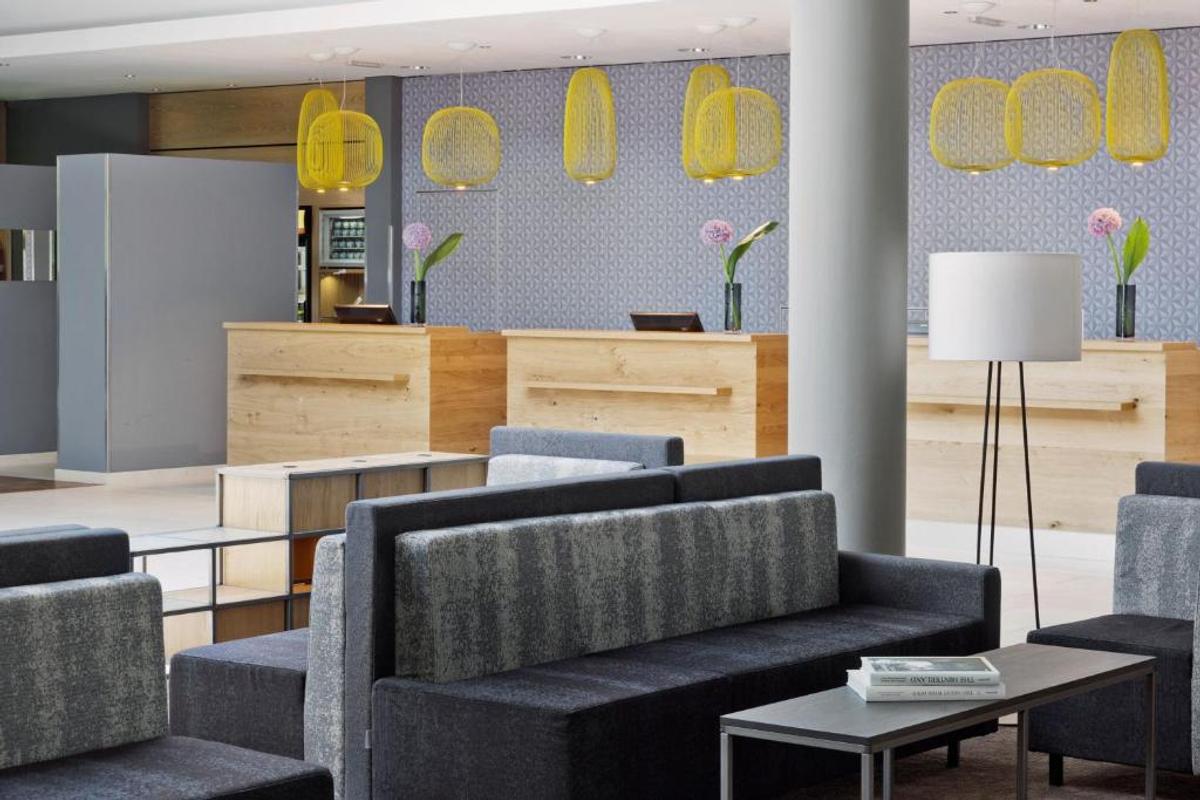 Courtyard by Marriott, hotelul unde vor fi cazați „tricolorii”, înainte de Austria - România